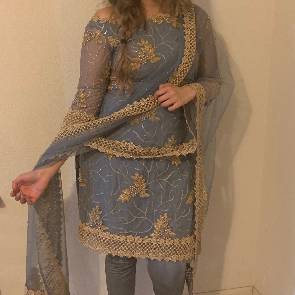 Indian Bollywood Suit FIRM